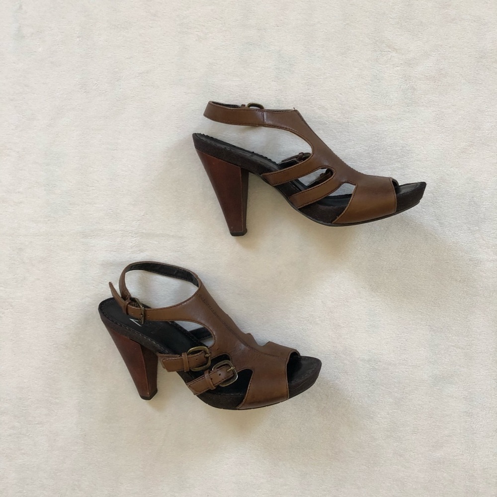 Leather Heel Sandal - Picture 1 of 3